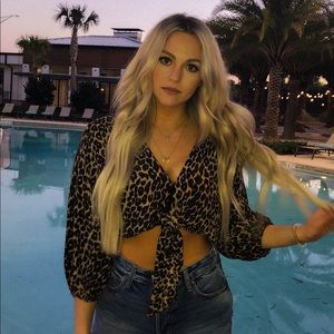 faithful the brand size US 8 cheetah crop top